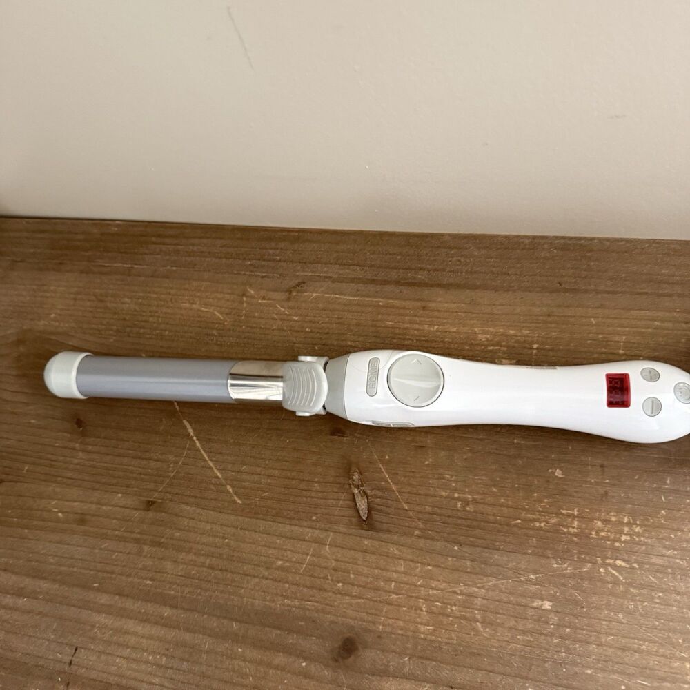 Beachwaver S1 Ceramic Rotating Curling Iron 1" Classic Barrel White